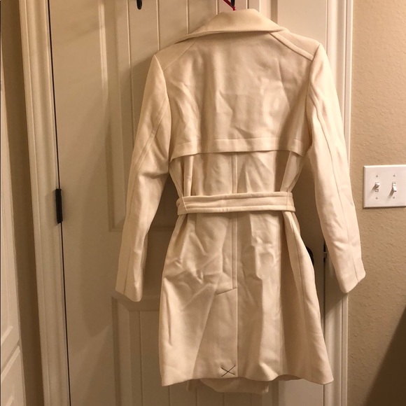 Express Coat - Picture 3 of 3